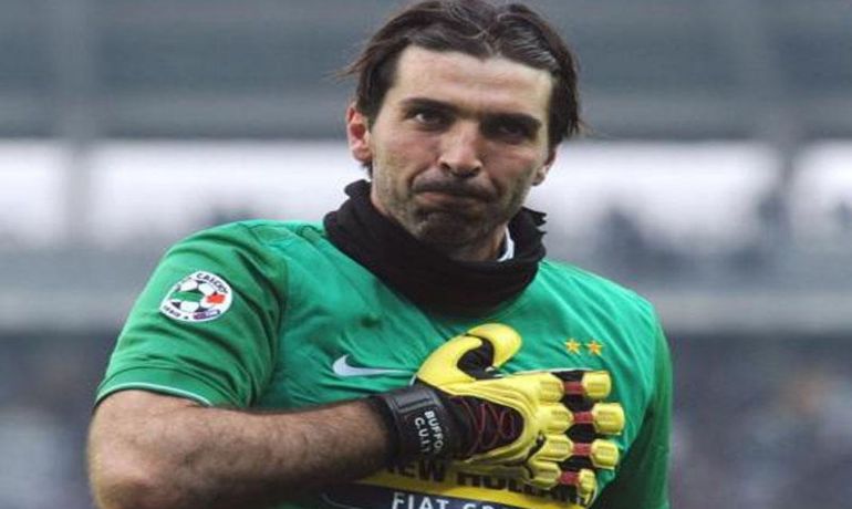 Buffon karyerasını bitirəcəyi vaxtı açıqlayıb