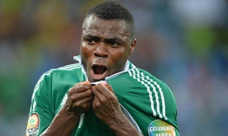 Nigeriyalı futbolçudan baş məşqçiyə saymazyanalıq