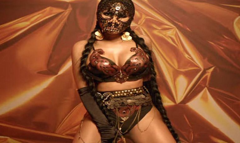 Tanış olun: Niki Minajın yeni mahnısı - VİDEO  - F