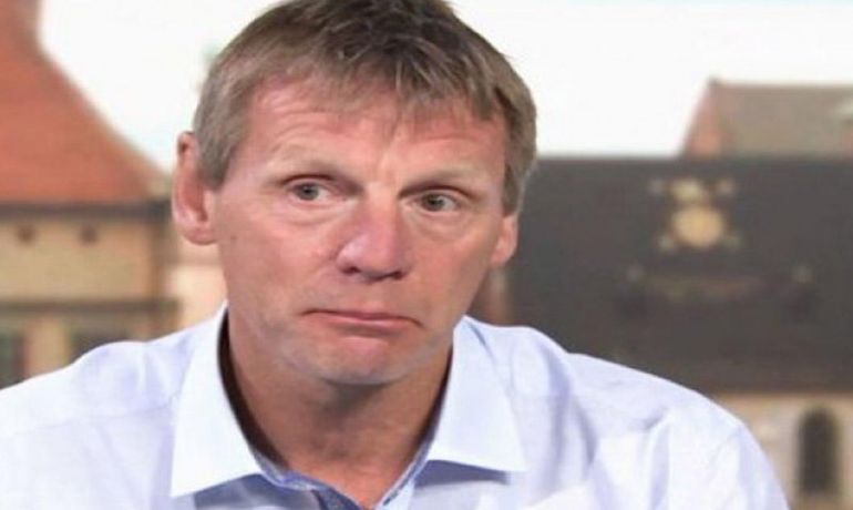 Şəxsən mən Ronaldunu yalnız agent kimi komandama g