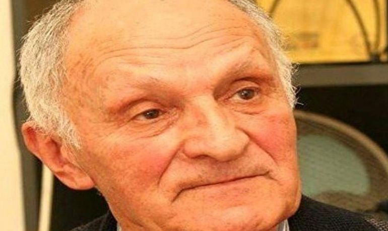 Maradonanın əllə vurduğu qolu görməyən hakim öldü 