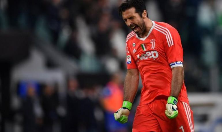 Buffon Argentina klubunun təklifini cavablandırıb