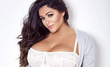 Hamilə model çılpaq FOTOlarını paylaşdı