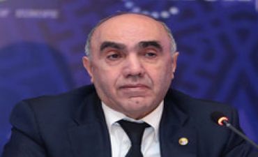 Zakir Qaralov: 