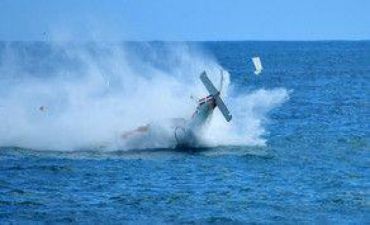 İtaliyada aviaşouda təyyarə qəzaya uğrayıb, pilot 