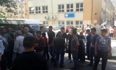 Türkiyədə taksi dayanacağına partlayıcı atıldı - Y