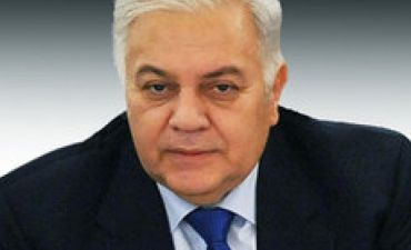 Oqtay Əsədov Gürcüstana gedir