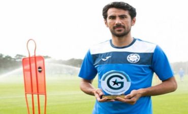 Aprel ayının ən yaxşı futbolçusu mükafatlandırıldı