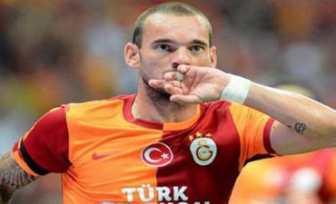 Sneyder karyerasını İtaliyada davam etdirə bilər