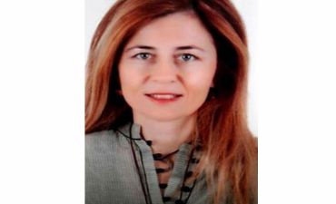 Keçmiş nazirin qızı özünü otel binasından atdı - Ş