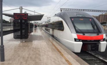Bakıdan Qarsa gedəcək rahat sərnişin qatarlarının 