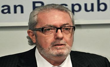 Pedro Aqramunt Avropa Xalq Partiyasından xaric edi