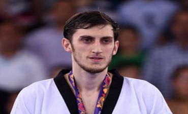 Radik İsayev yarımfinala yüksələ bilmədi