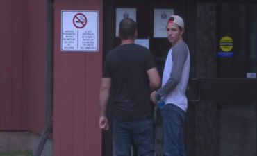 İdmançıya azadlıqdan məhrum edilmə cəzası