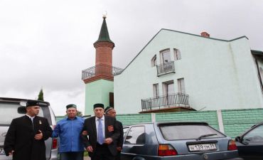 Kalininqraddakı məscidi azərbaycanlılar öz hesabın