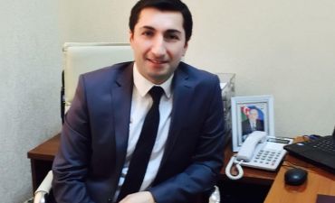 Doğulandan bir ay sonra dərisi soyulmağa başlayır
