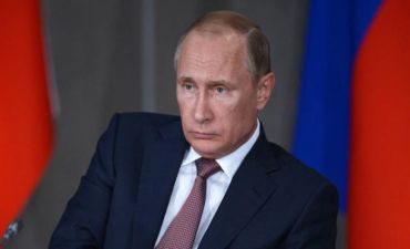 Putin Vyetnama gəlib