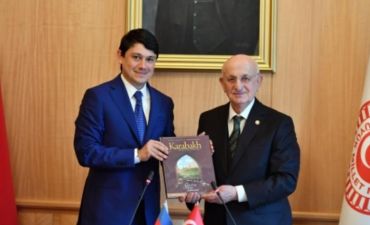 Bu ürəklər birləşib böyük işlər görəcək