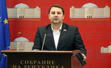 Makedoniyalı deputat: 