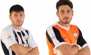 2 futbolçu azarkeşlər tərəfindən döyüldü