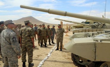Azərbaycandakı hərbi attaşelər hərbi hissədə - FOT