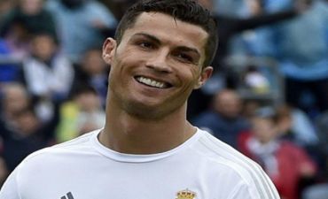 Ronaldunun ekiz uşaqları doğuldu