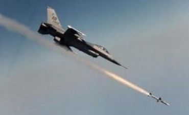 İraq İŞİD-in Suriyadakı obyektinə zərbələr endirib