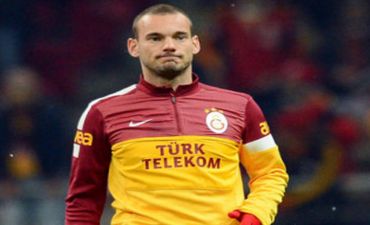 Sneyder Fransa yolunda
