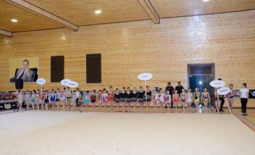 Xırdalanda Zirvə idman klubunun bədii gimnastika ü