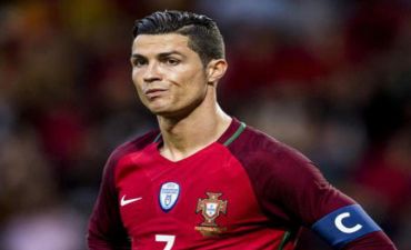 Ronaldudan suriyalı uşaqlara növbəti dəfə dəstək -