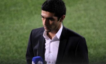 Şərhçi olmaq istəyən kəfəni əyninə keçirib gəlir